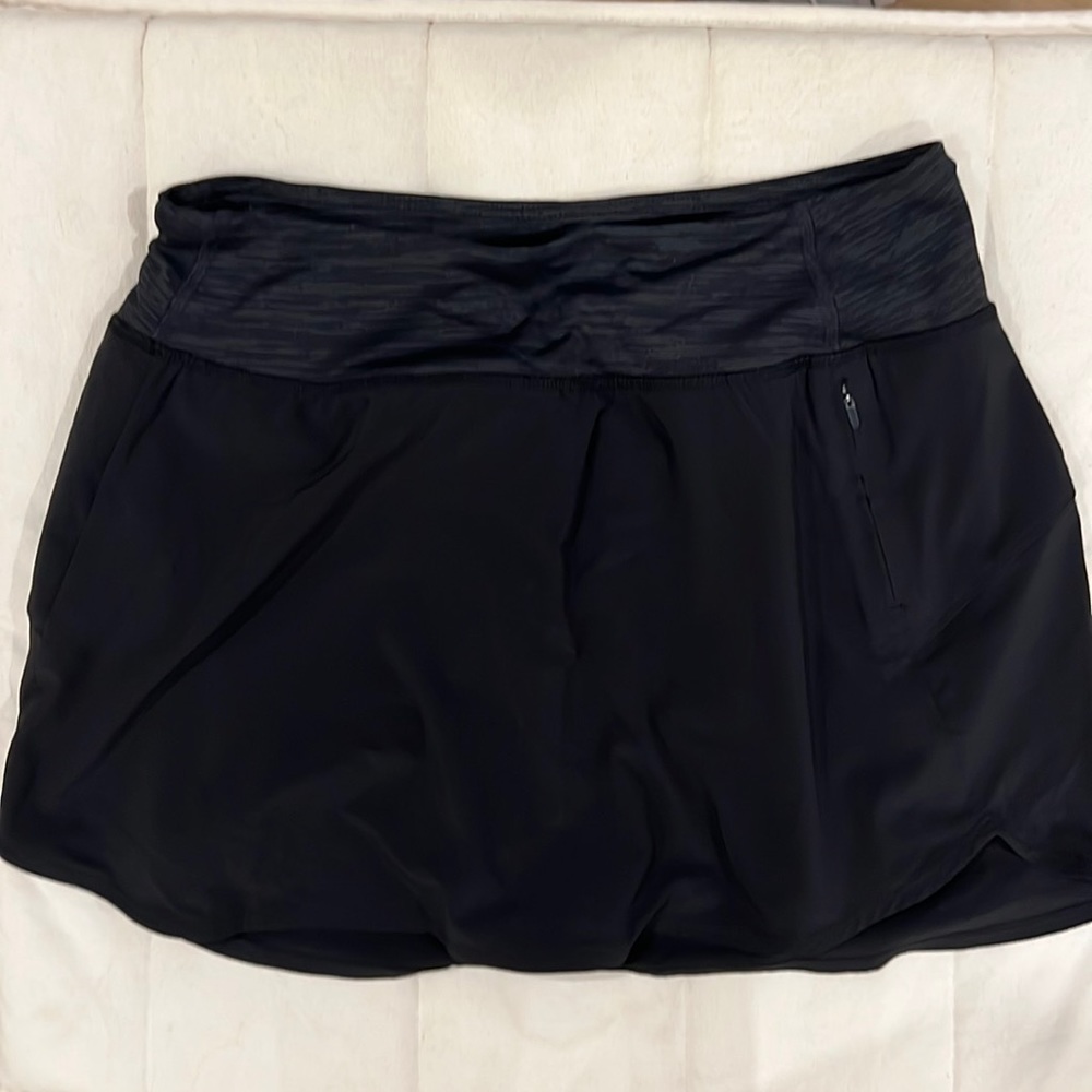 Outdoor Voices Hudson Skort in Black Size Medium